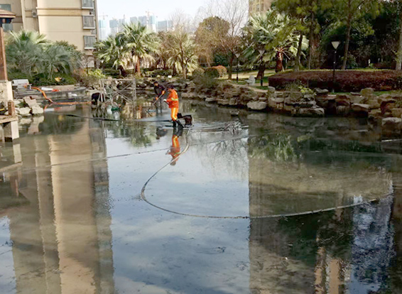 南城景观池淤泥清理